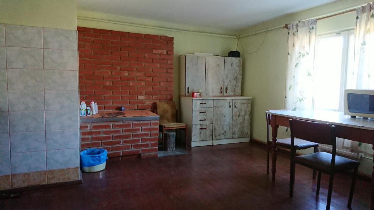 Dzivoklis Pirmie Zalmezi Apartamento Jurkalne Exterior foto