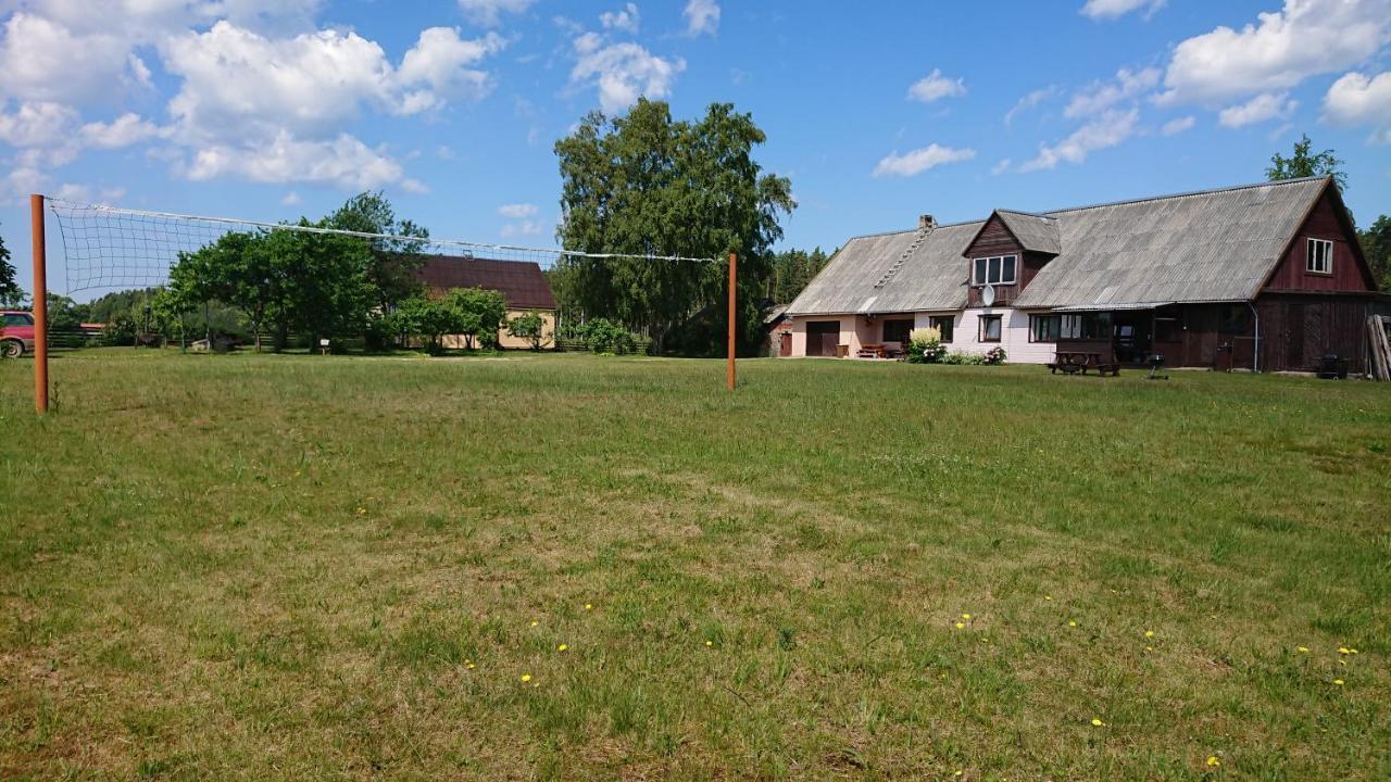 Dzivoklis Pirmie Zalmezi Apartamento Jurkalne Exterior foto